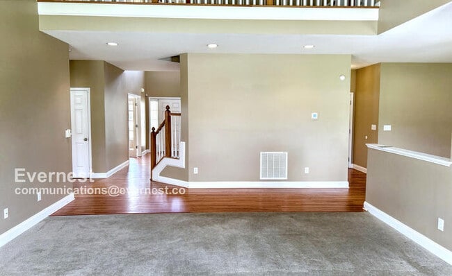 Building Photo - 100 Paxford Ct