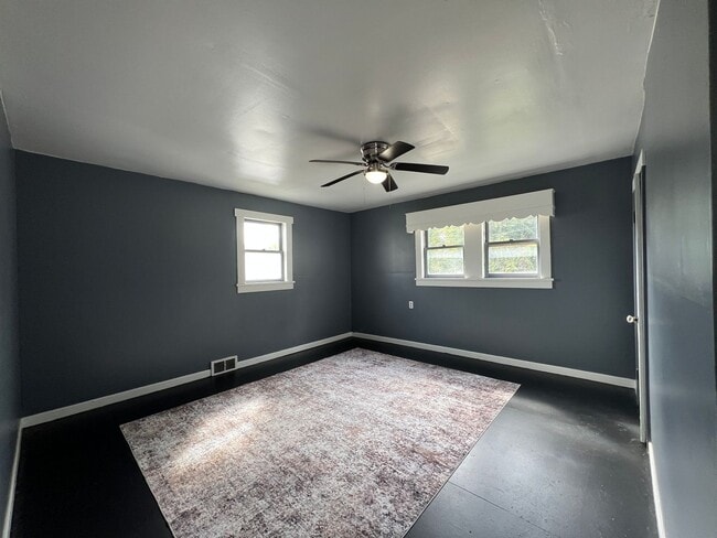 Building Photo - 208-210 McClure