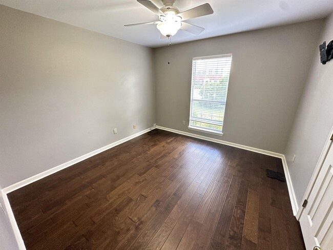 Building Photo - 12816 Cherry Laurel Dr
