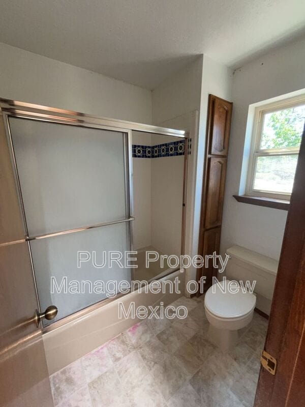 Building Photo - 727 Cedar Hill Ln NE