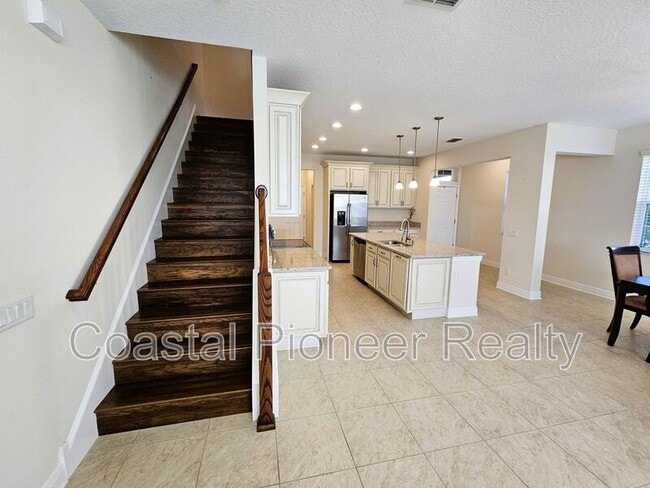 Building Photo - 11541 Crowned Sparrow Ln