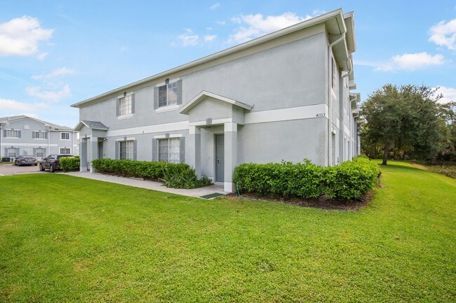 Primary Photo - Riverwalk Retreat: Updated 3BR Townhome in...