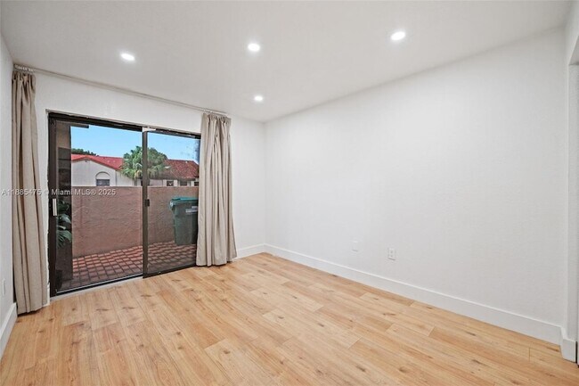 Building Photo - 6633 NW 179th Terrace