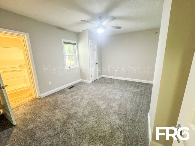 Building Photo - 2310 N Beston Rd