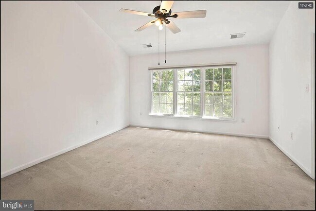 Building Photo - 5394 Chieftain Cir