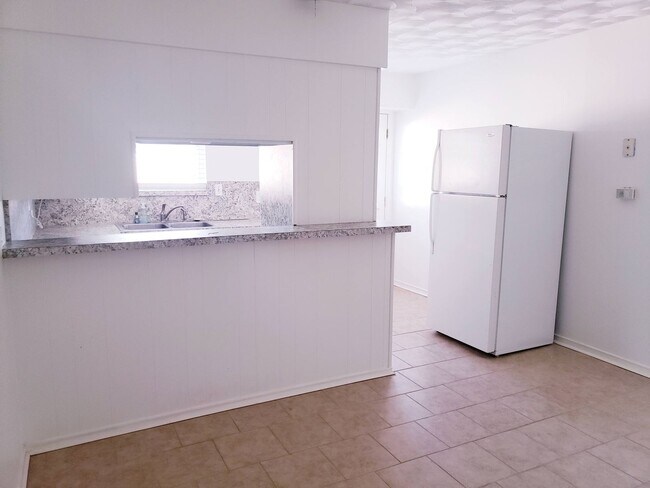 Building Photo - 2 Bedroom, 2 Bath Duplex in Lochwood