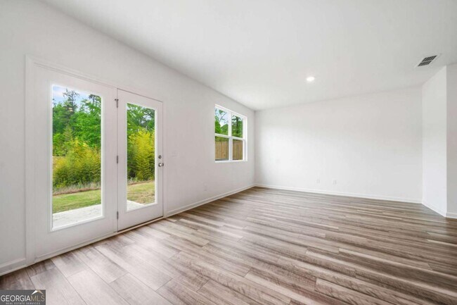 Building Photo - 100 Saginaw Ct