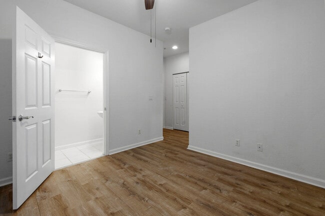 Building Photo - 276 Quarry Knoll Way