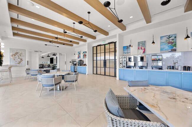 Building Photo - 828 Hideaway Cir E