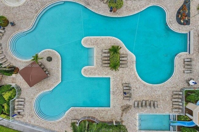 Building Photo - 1725 Winterberry Ln