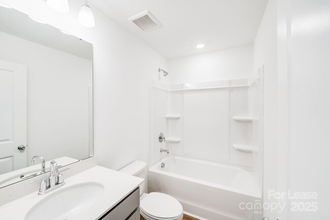 Building Photo - 2212 Cobble Ct