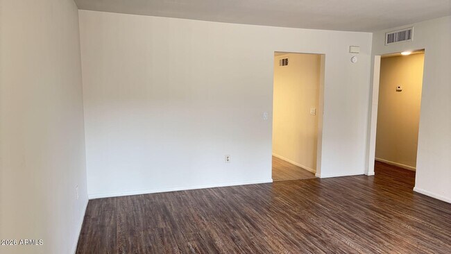 Building Photo - 4418 N 53rd Ln