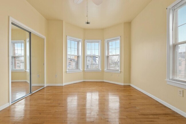 Building Photo - 155 Arlington Ave