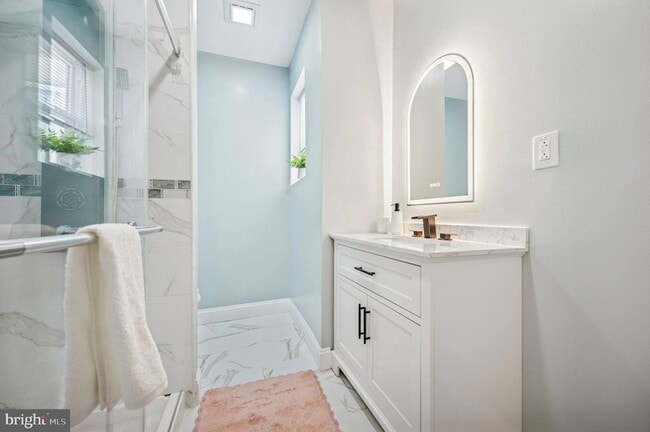 Building Photo - 1317 S 19th St