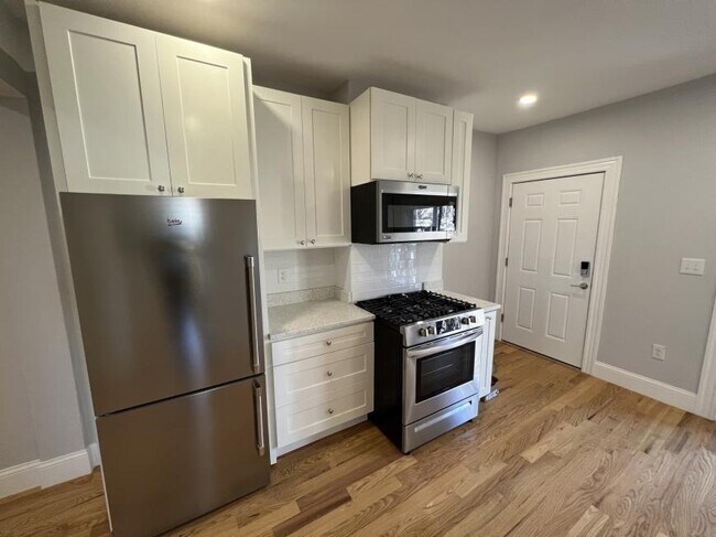 Primary Photo - 2.0 bedroom in Cambridge Massachusetts 02140