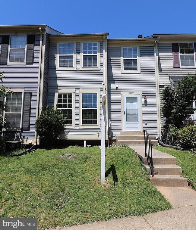 Building Photo - 18365 Honeylocust Cir