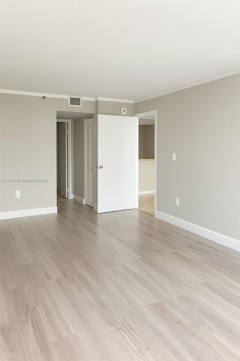 Building Photo - 555 NE 15th St