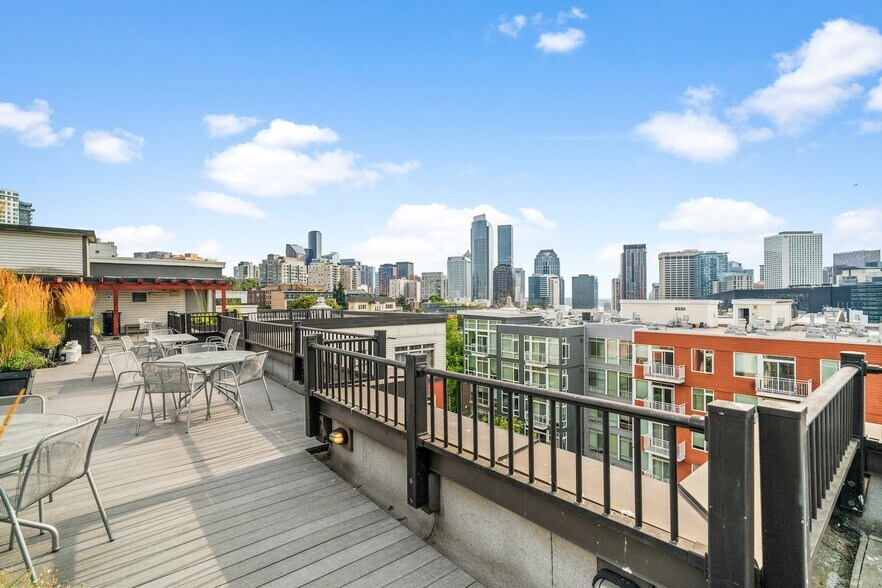 Building Photo - 1620 Belmont Ave