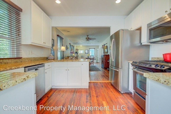 Building Photo - 3 br, 2 bath House - 22 Maverick