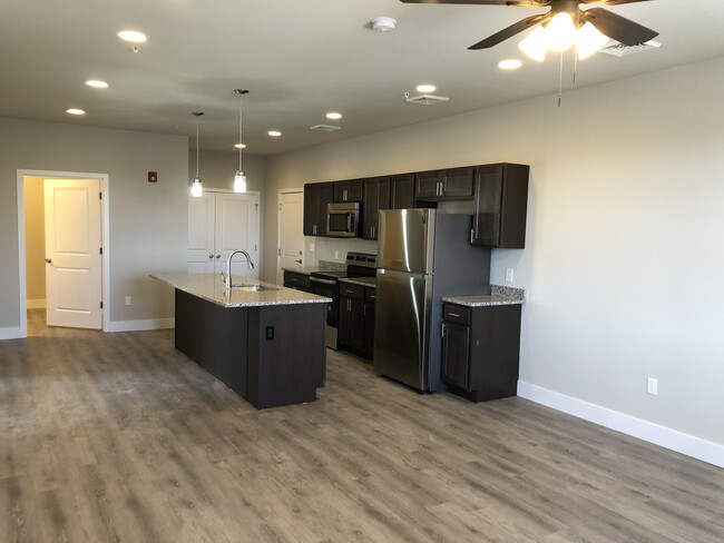 Building Photo - 1100 Schley Aly