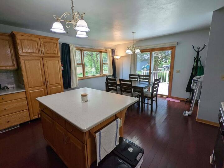 Building Photo - 3841 Ridgeway Ave