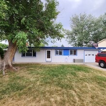 Building Photo - One Level Westside Ranch 4 bd, Single Garage