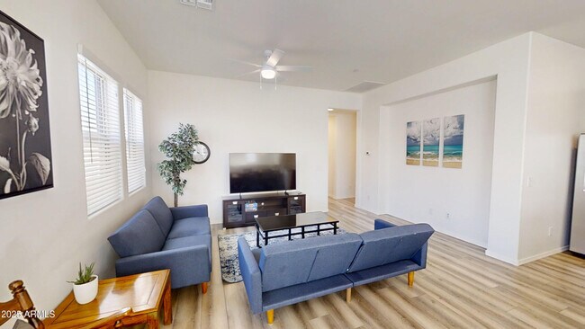 Building Photo - 14870 W Encanto Blvd