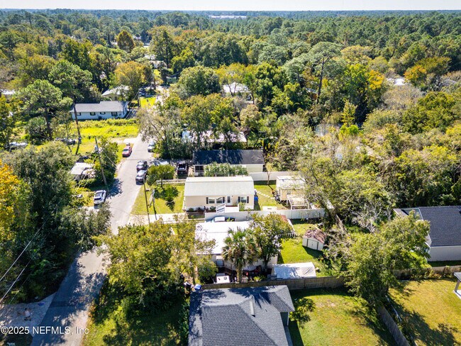 Building Photo - 501 Aiken St