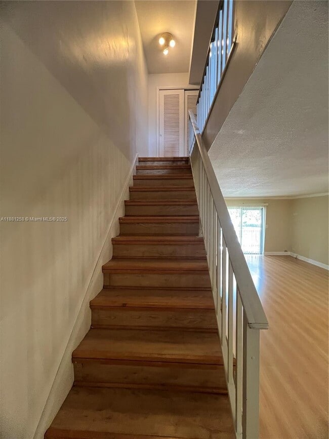 Building Photo - 8607 SW 137th Ave