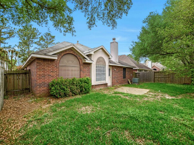 Building Photo - 15118 Red Cedar Cove Ln
