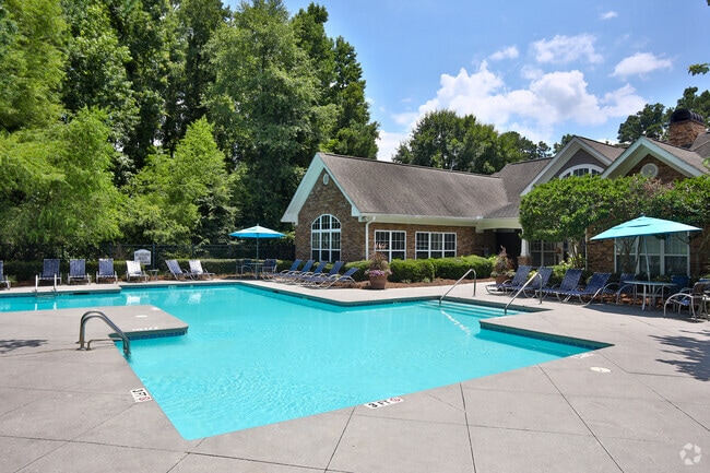 Building Photo - Polo Village