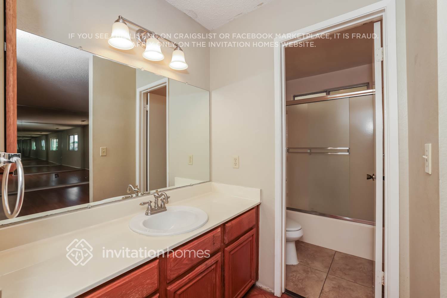 Building Photo - 4886 Birkdale Cir