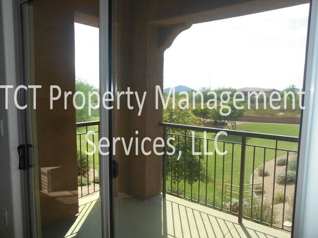 Building Photo - Luxury Condo in Resort Style Community!