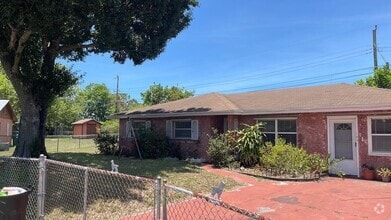 Building Photo - 103 Tropic Ct