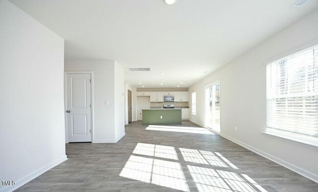 Building Photo - 139 Palm Dr