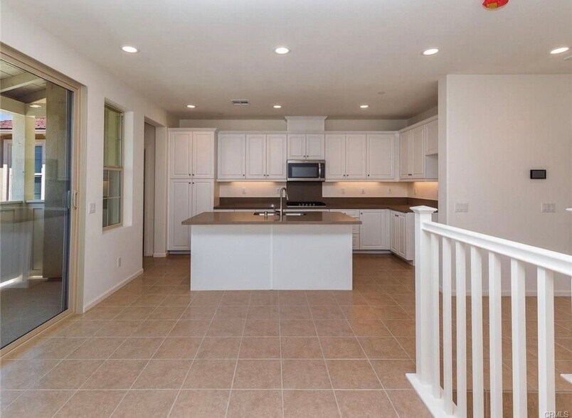 Building Photo - 174 Jaripol Cir