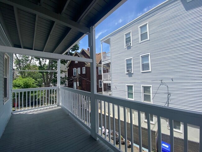 Building Photo - 34 Speedwell St