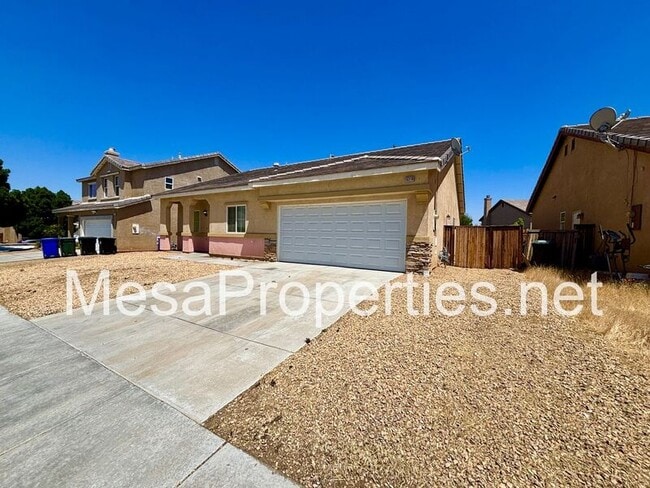 Building Photo - 15219 Hallmark Ln