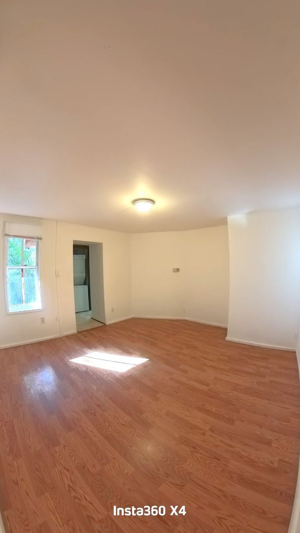 Building Photo - 364 Ruxton Ave