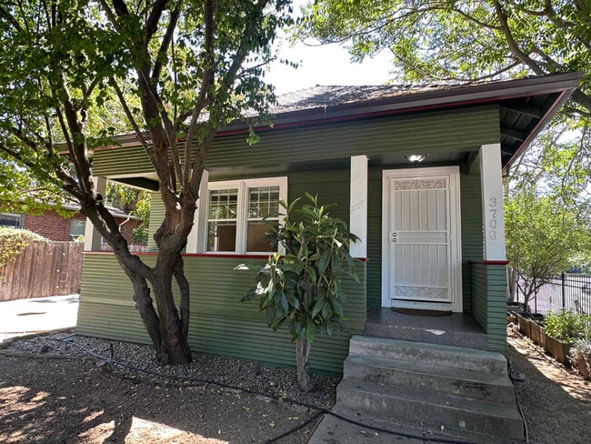 Building Photo - 3708 4th Ave