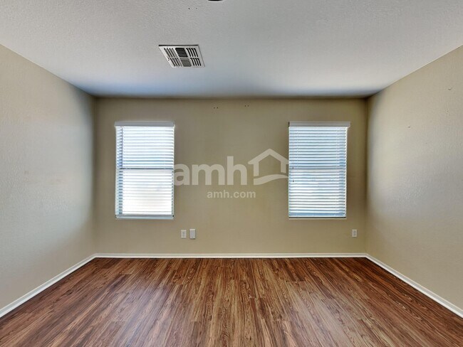 Building Photo - 25822 W Nancy Ln