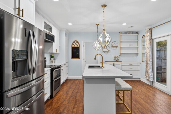 Building Photo - 4719 College St