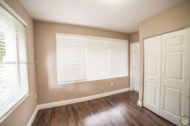 Building Photo - 1752 NW 1st St