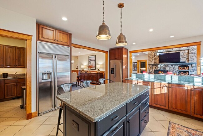 Building Photo - 20 Yellow Birch Cir