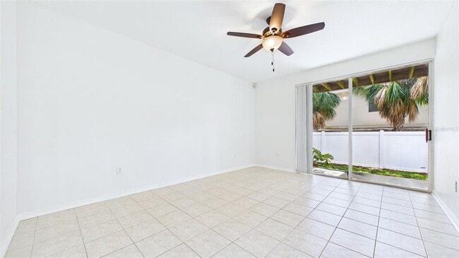 Building Photo - 3175 Bayshore Oaks Dr