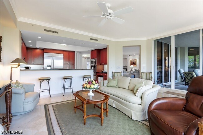 Building Photo - 8787 Bay Colony Dr