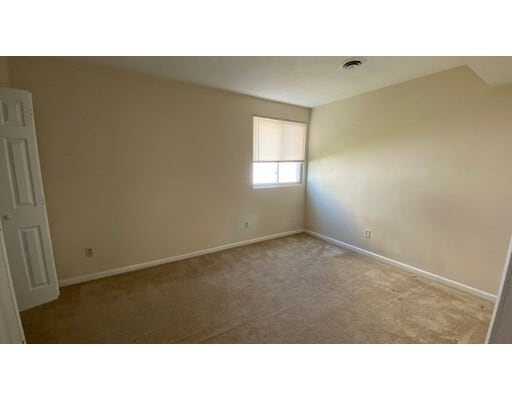 Building Photo - 205 Lake St