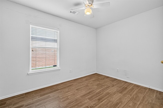 Building Photo - 7618 Village Mill Ln