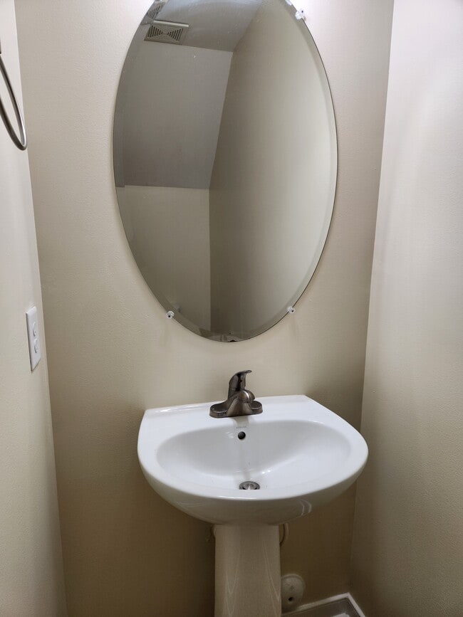 Building Photo - 1344 Stone Rdg Pk Lp