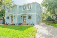 Building Photo - 798 Main St